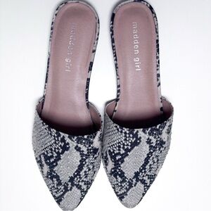 Madden Girl Tania Gray Snakeskin Print Faux Leather Studded Slip On Flat Mules 9